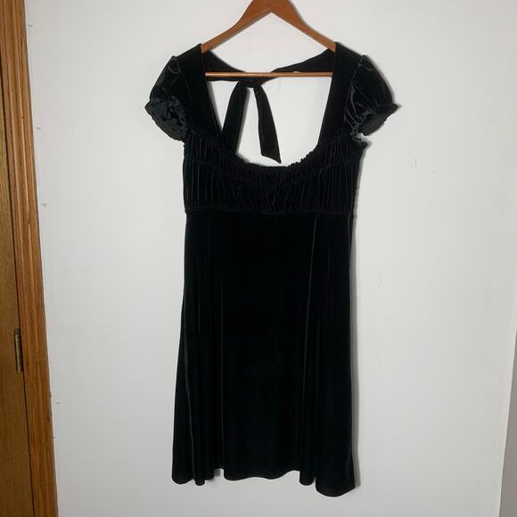 NWOT! Womens Free People Black Velvet Baby Doll Dress Size M - Picture 1 of 2